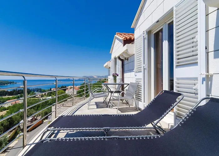 Feel Phili - Two Bedroom With Balcony And Sea View Διαμέρισμα *