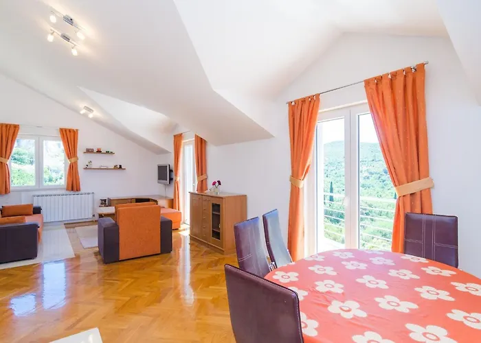 Feel Phili - Two Bedroom With Balcony And Sea View Διαμέρισμα