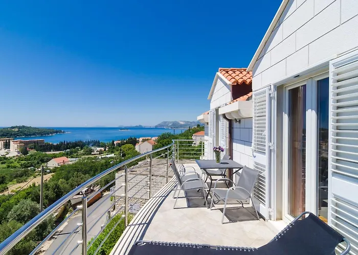 Feel Phili - Two Bedroom With Balcony And Sea View * Cavtat