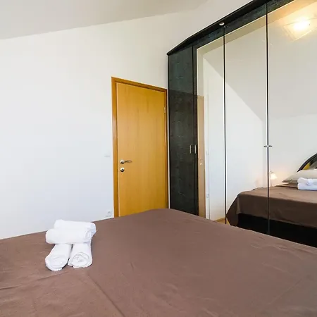 Appartement Feel Phili - Two Bedroom With Balcony And Sea View Cavtat