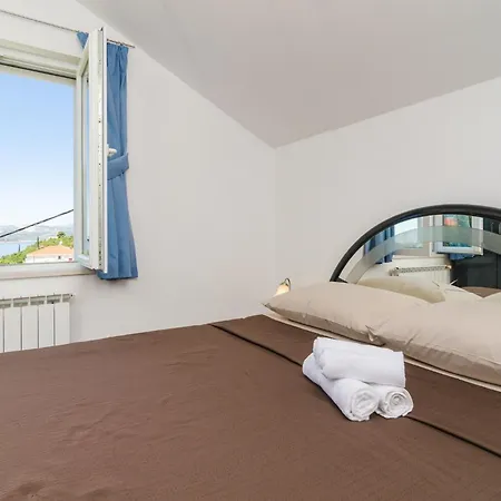 Feel Phili - Two Bedroom With Balcony And Sea View * Cavtat