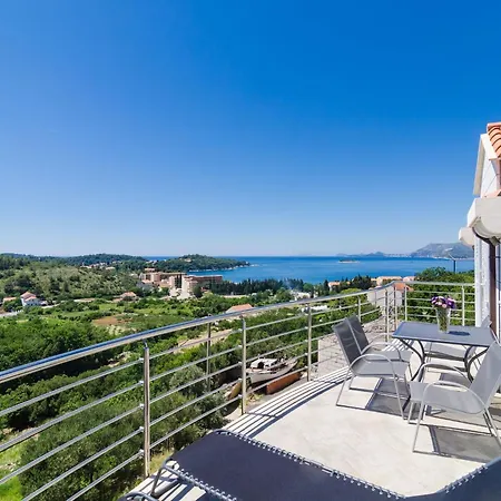 Feel Phili - Two Bedroom With Balcony And Sea View * Cavtat